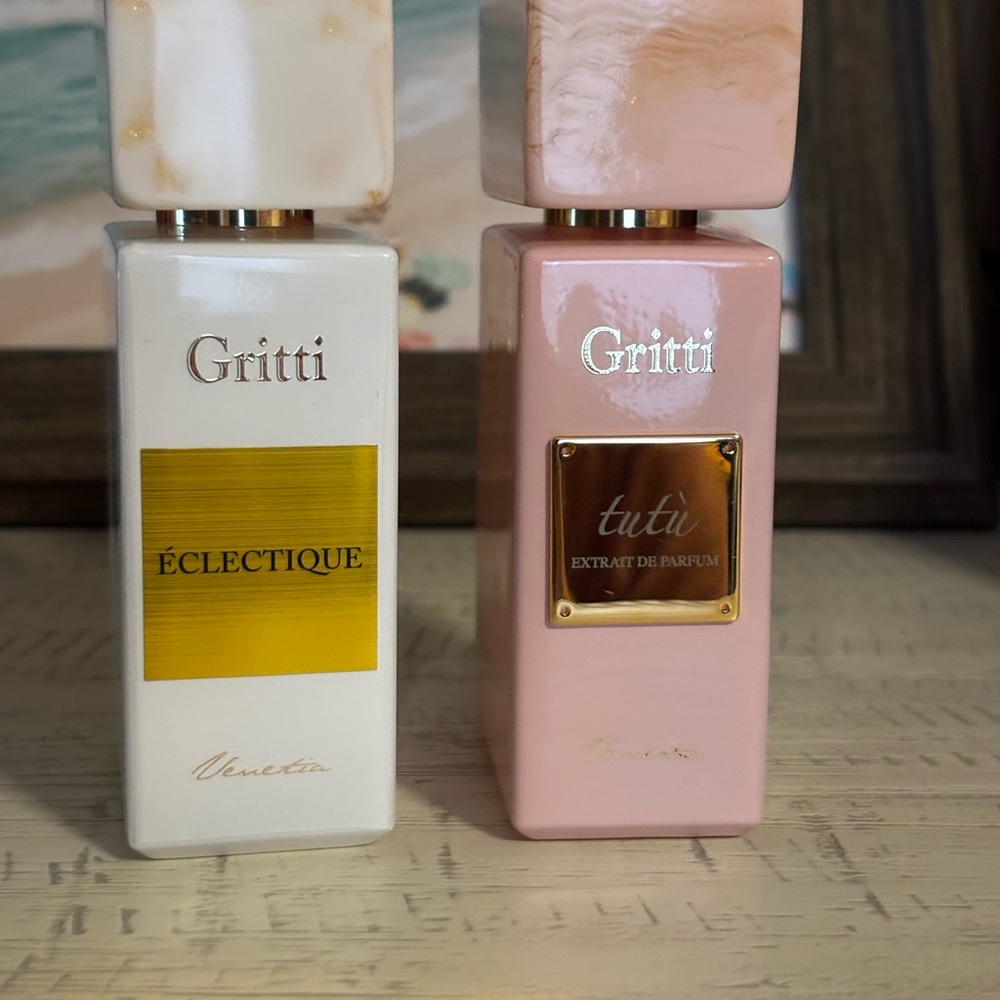 Électique and Tutu Perfume Set - White and Pink
